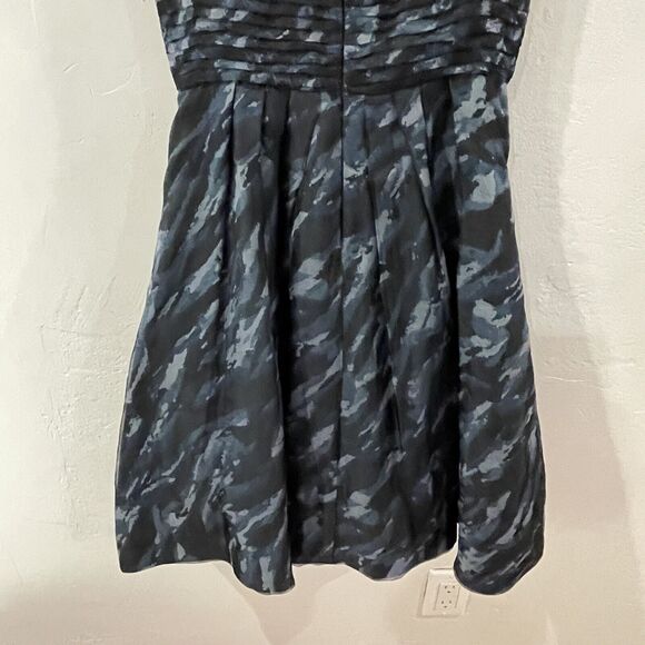 BCBGMaxAzria Silk Camo Mini Dress Size XXS Blue Tulle Pockets Winter Formal - Picture 11 of 16